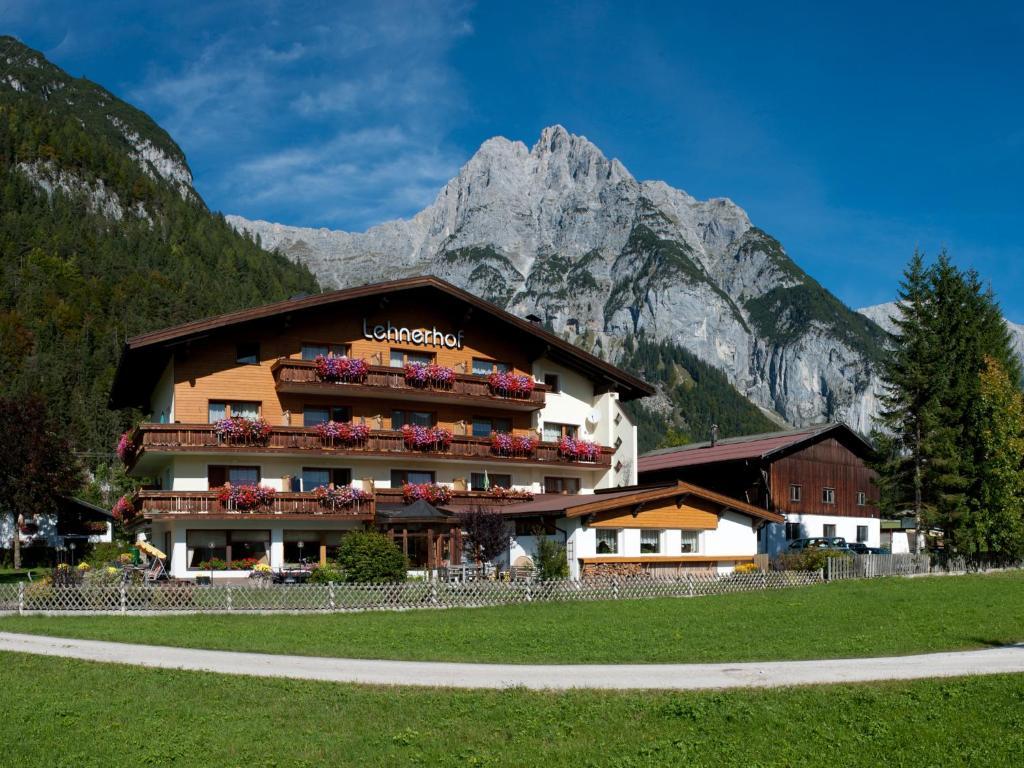 Pension Lehnerhof Leutasch Exterior photo